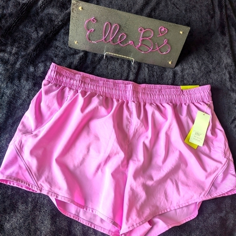 NWT All in Motion Purple/Pink Mid RIse Run Short 3" XXL